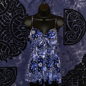 Womens No boundaries y2k top